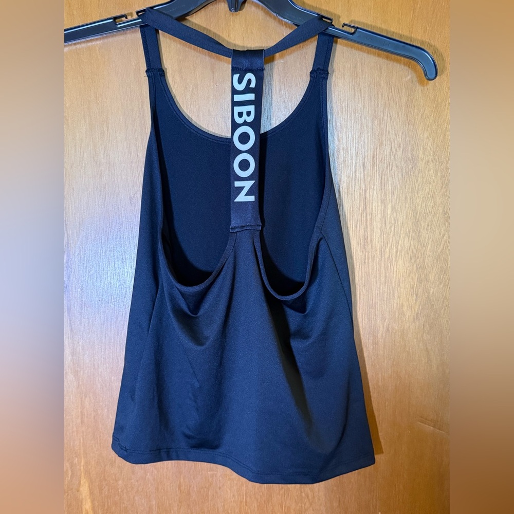 Sporty Black Women's T-Back Tank Top - Picture 3 of 5